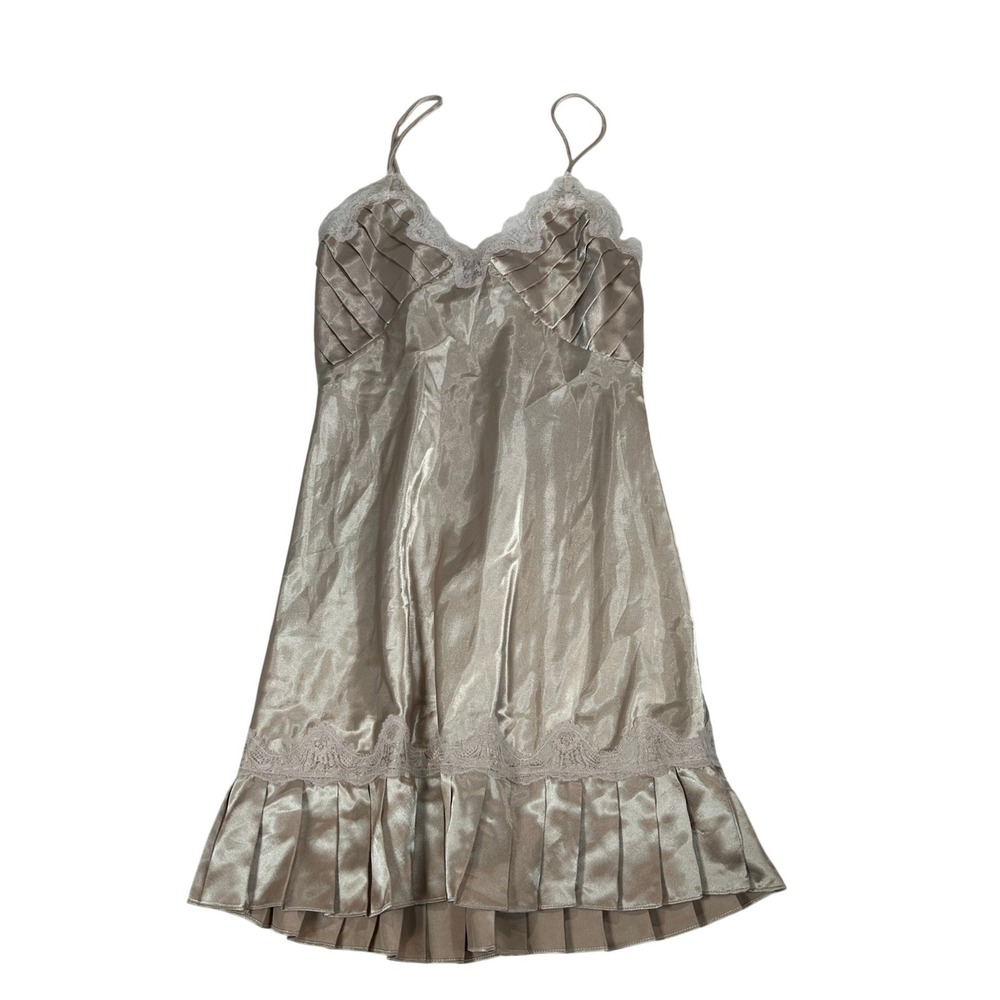 Sedu Vintage Champagne Satin Lace Trim Pleated Hem Chemise Nightgown Mens Medium